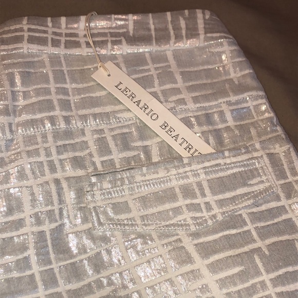 Lerario Beatriz Silver Metallic Shorts Size 6 NWT - Picture 4 of 8